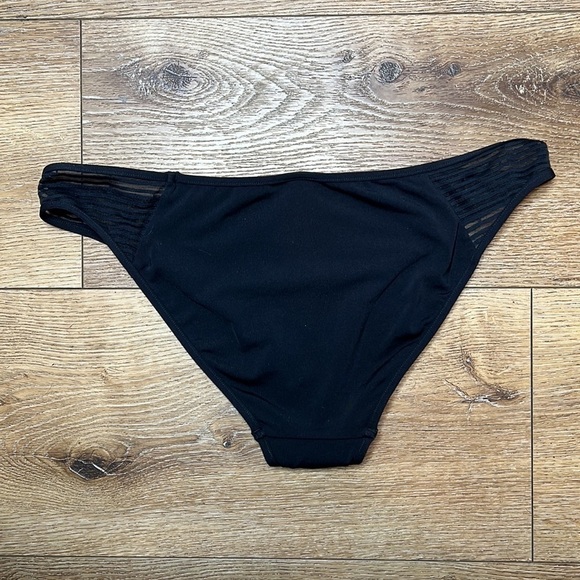 NWOT Jets Australia Black Bikini Bottom Size 12US - Picture 2 of 7